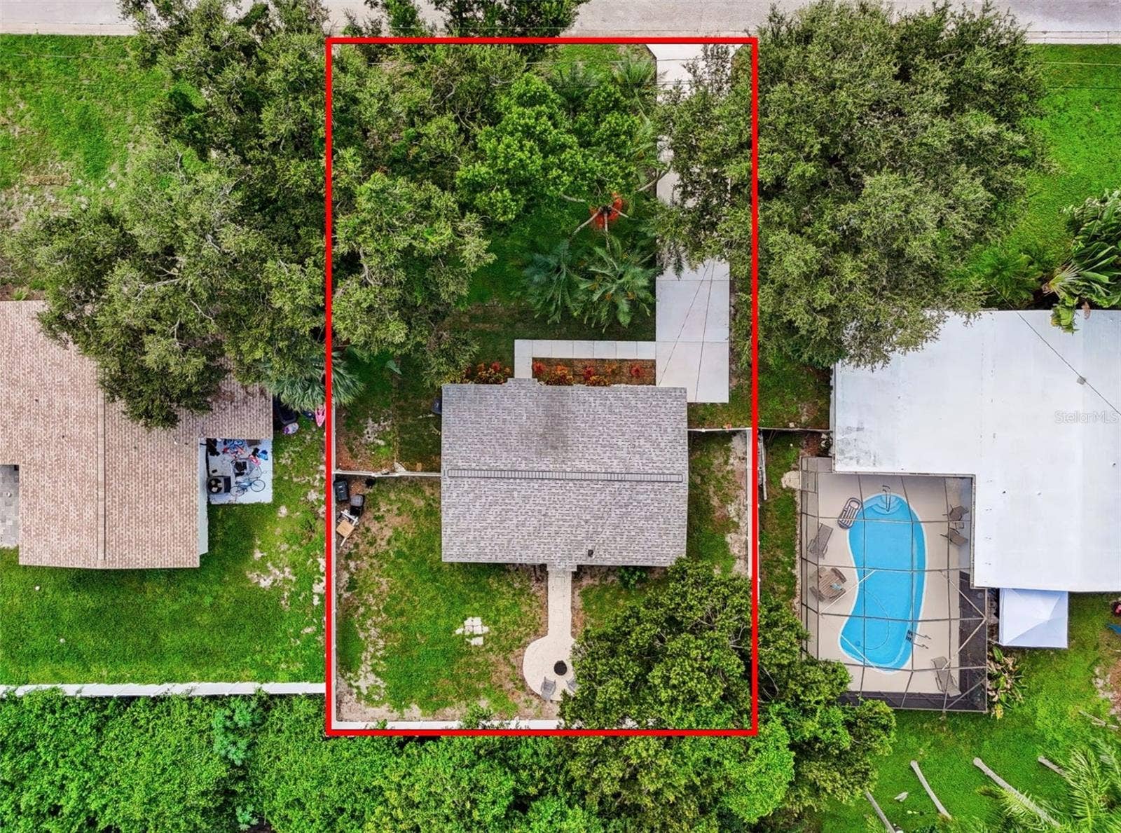 327 BARBARA CIRCLE, Belleair, FL 33756 327 BARBARA CIRCLE, Belleair, FL 33756