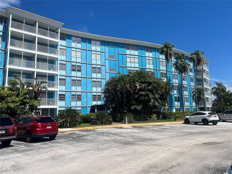 Property photo for St Petersburg, FL