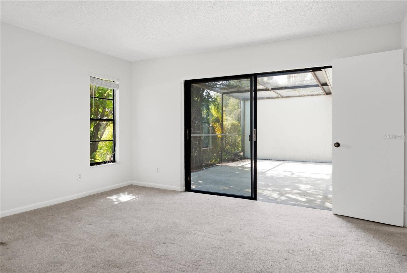 135 PINEWINDS BOULEVARD, Oldsmar, FL 34677