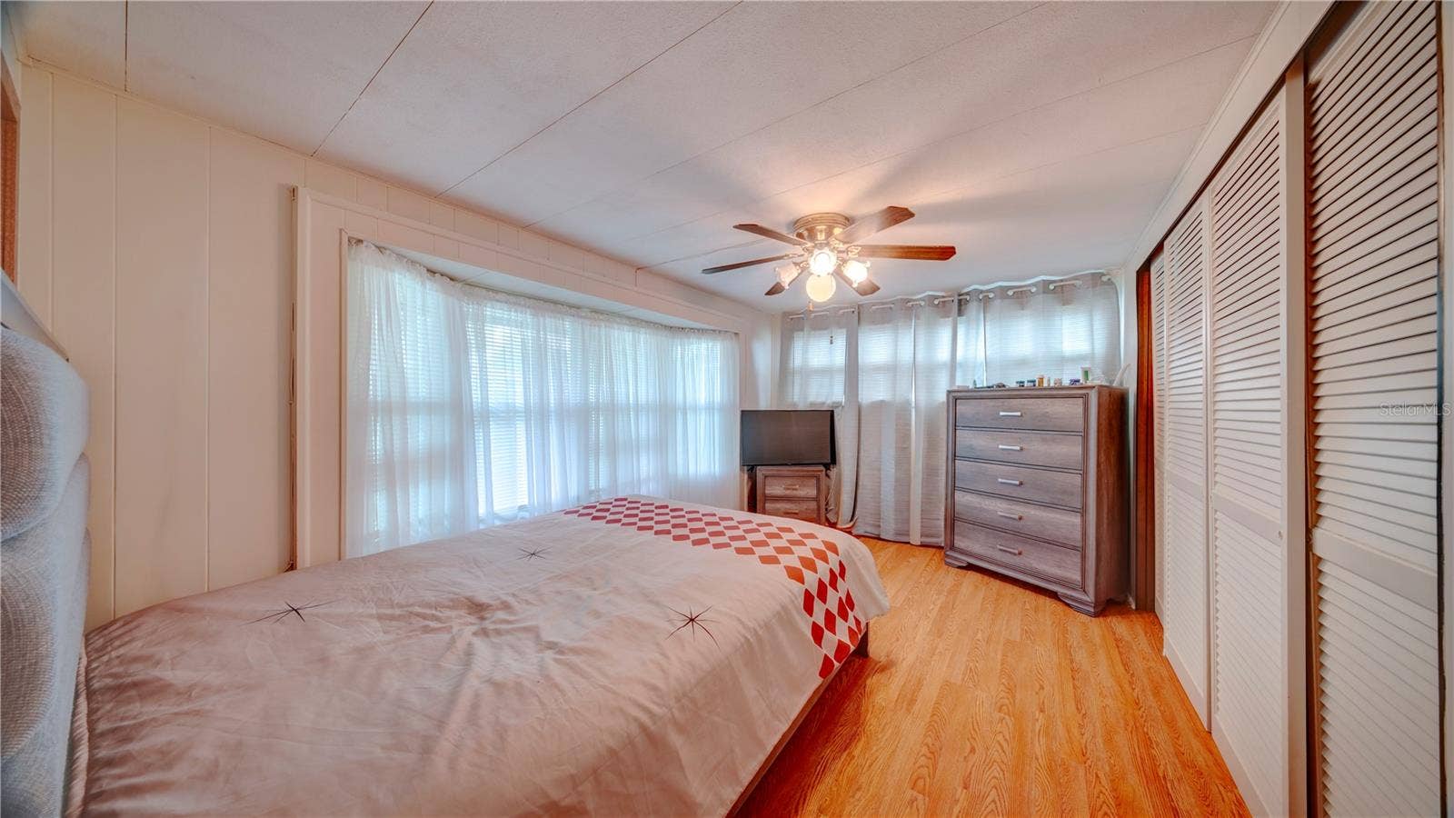 2753 VINDALE ROAD, Tavares, FL 32778 2753 VINDALE ROAD, Tavares, FL 32778