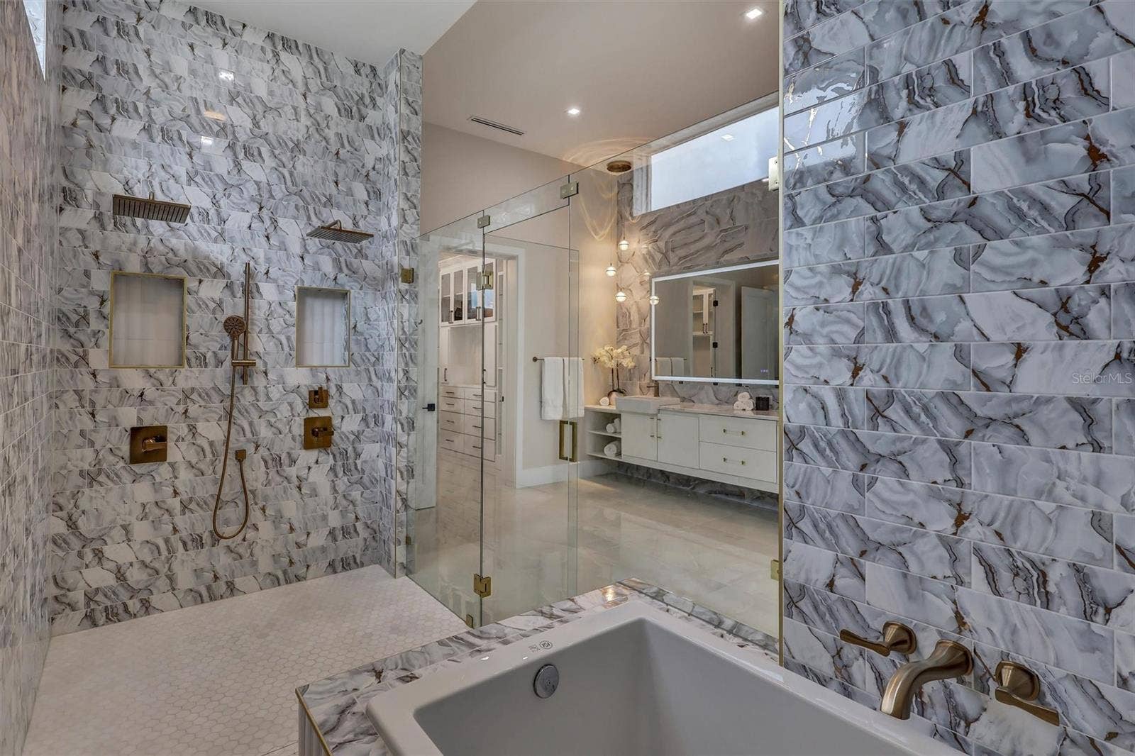1002 COYOTE CREEK WAY, Reunion, FL 34747 1002 COYOTE CREEK WAY, Reunion, FL 34747