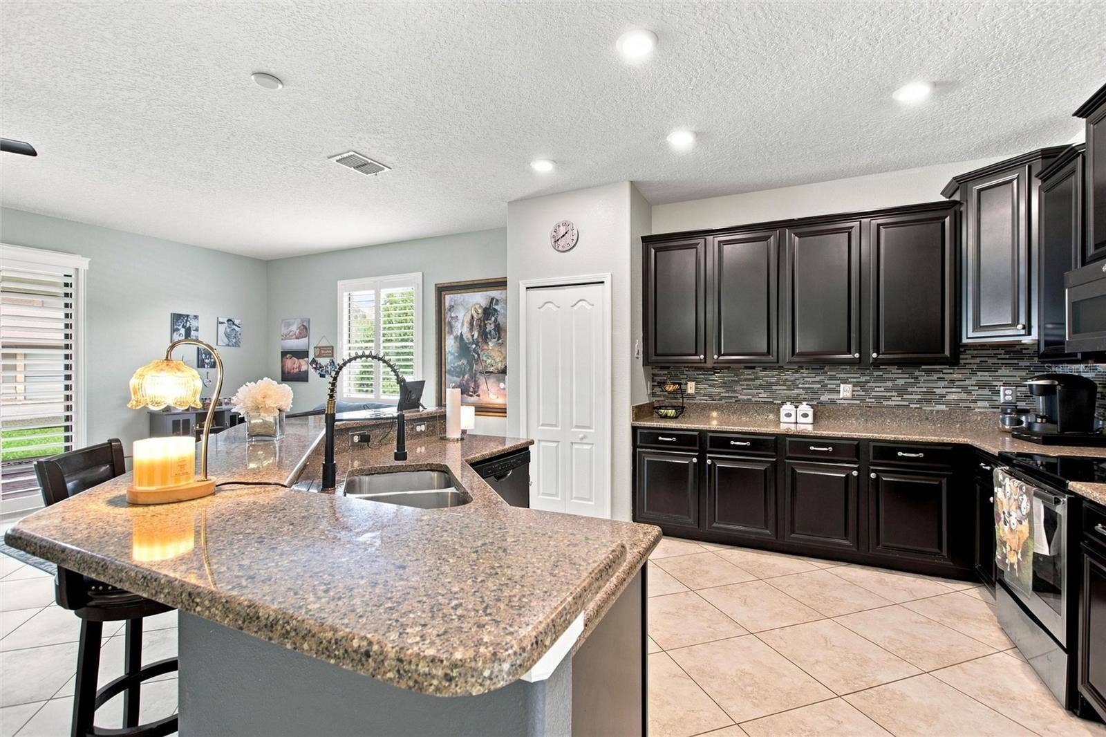 8961 DOVE VALLEY WAY, Davenport, FL 33896 8961 DOVE VALLEY WAY, Davenport, FL 33896