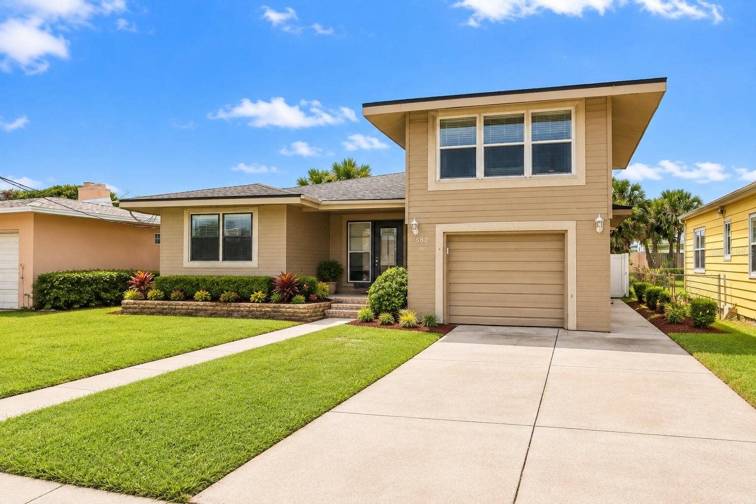 582 REVILO BOULEVARD, Daytona Beach, FL 32118
