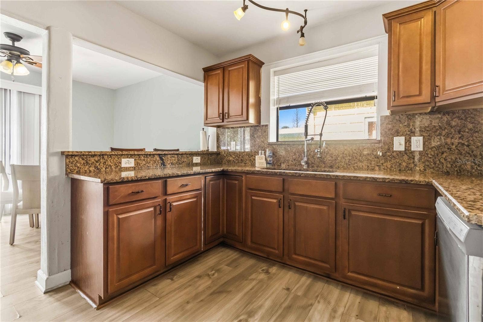 582 REVILO BOULEVARD, Daytona Beach, FL 32118