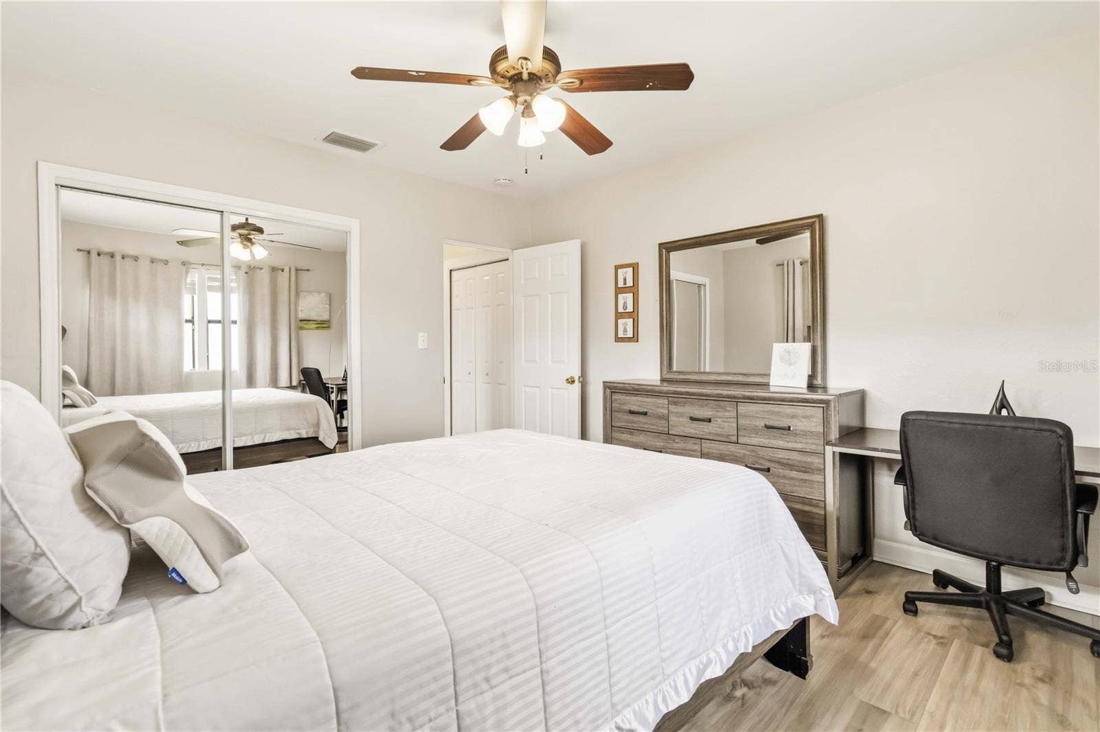 582 REVILO BOULEVARD, Daytona Beach, FL 32118