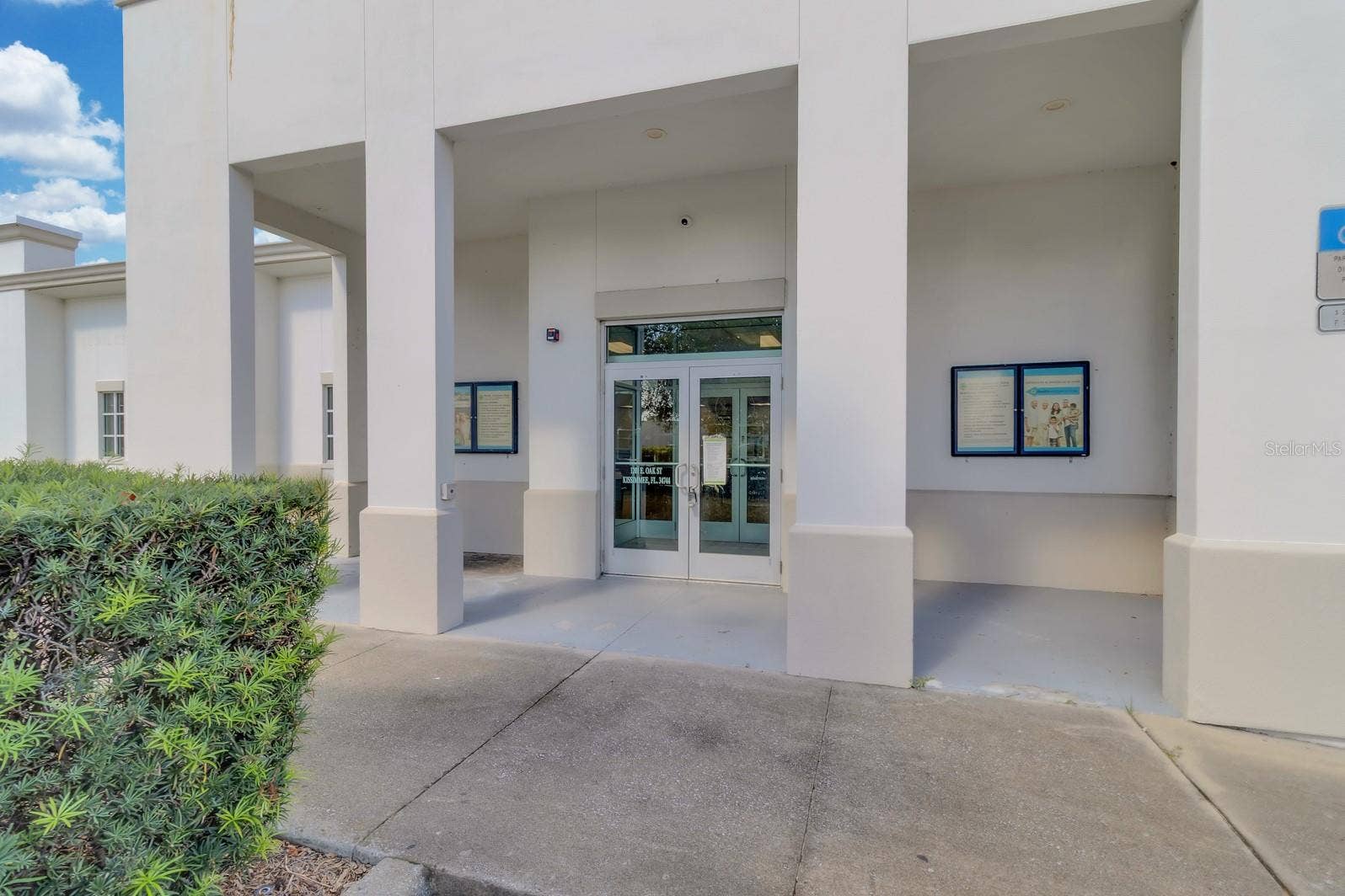 1201 E OAK STREET, Kissimmee, FL 34744 Front Entrance