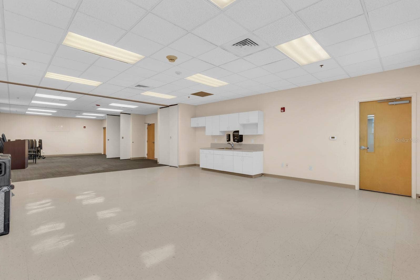 1201 E OAK STREET, Kissimmee, FL 34744 Additional Office Space with 3 Foldable Partitions for Possible Conference Rooms