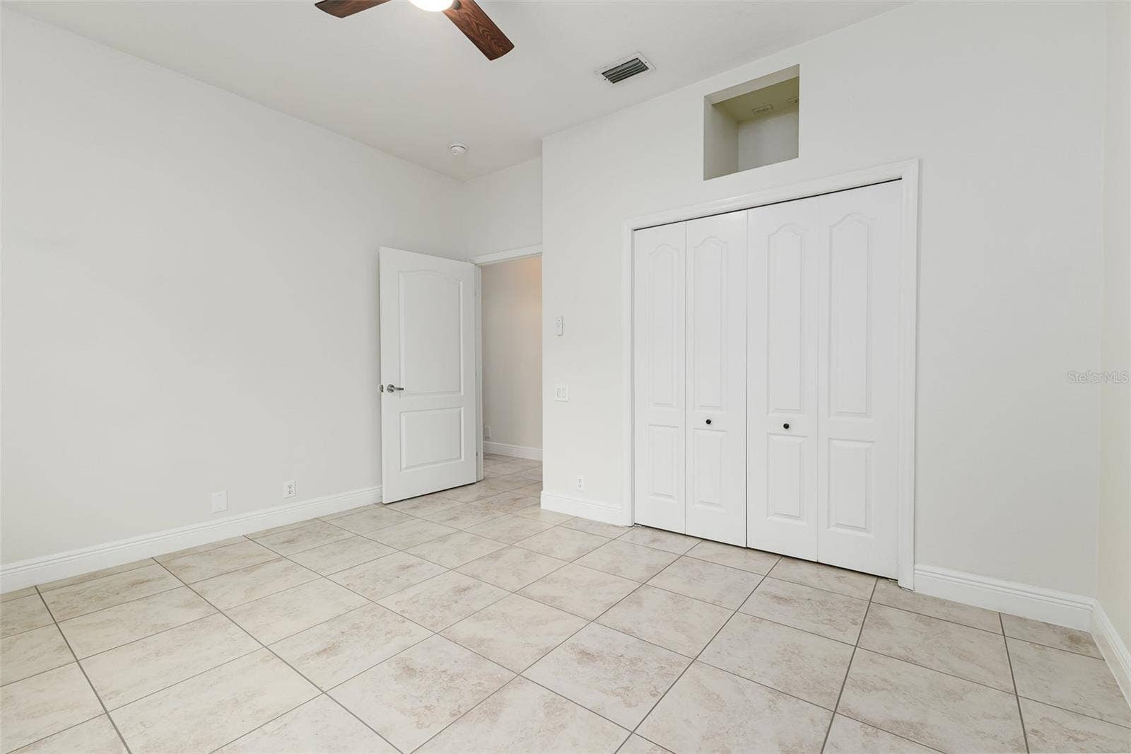 1233 VISTA HILLS DRIVE, Lakeland, FL 33813