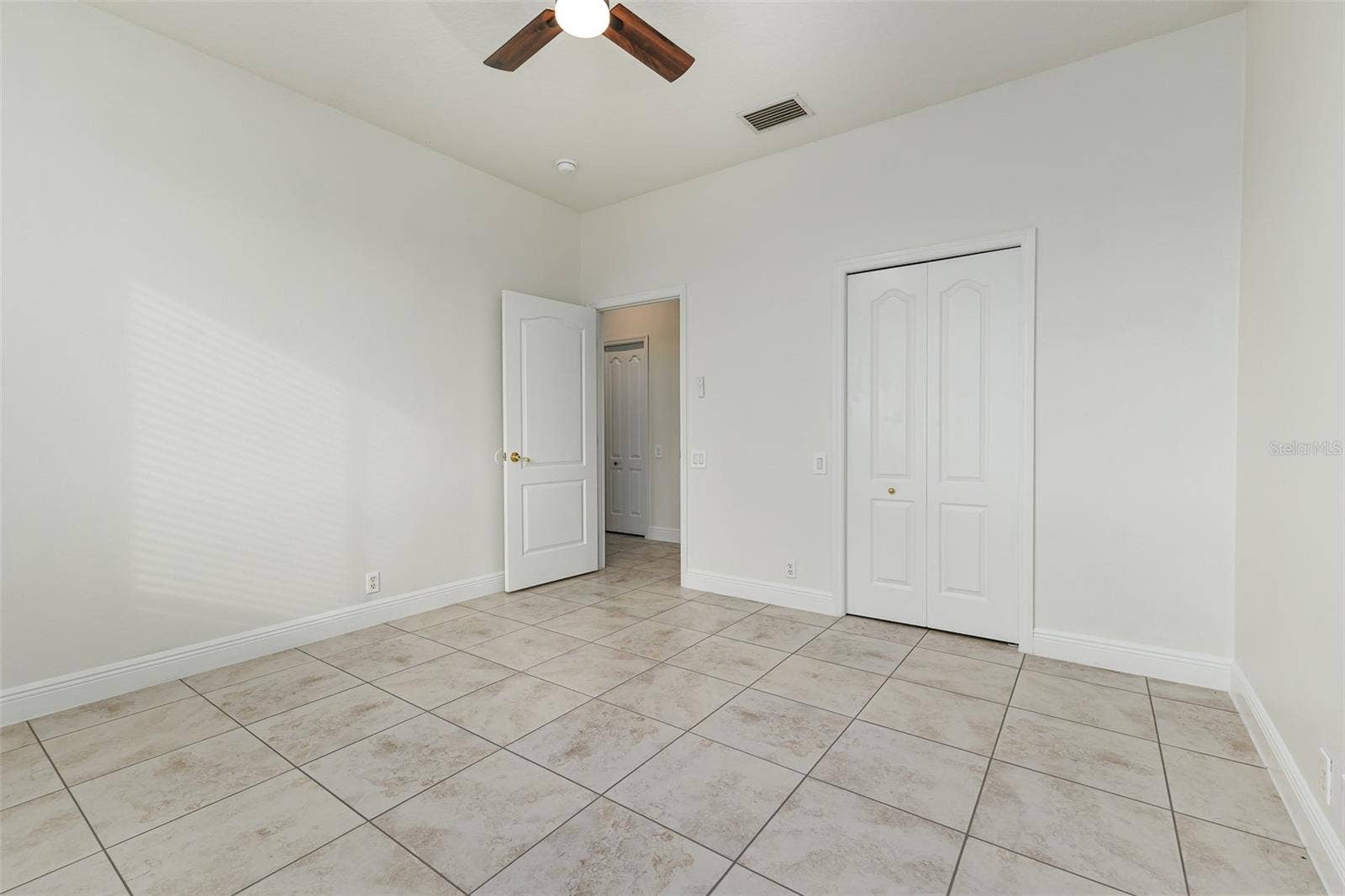 1233 VISTA HILLS DRIVE, Lakeland, FL 33813