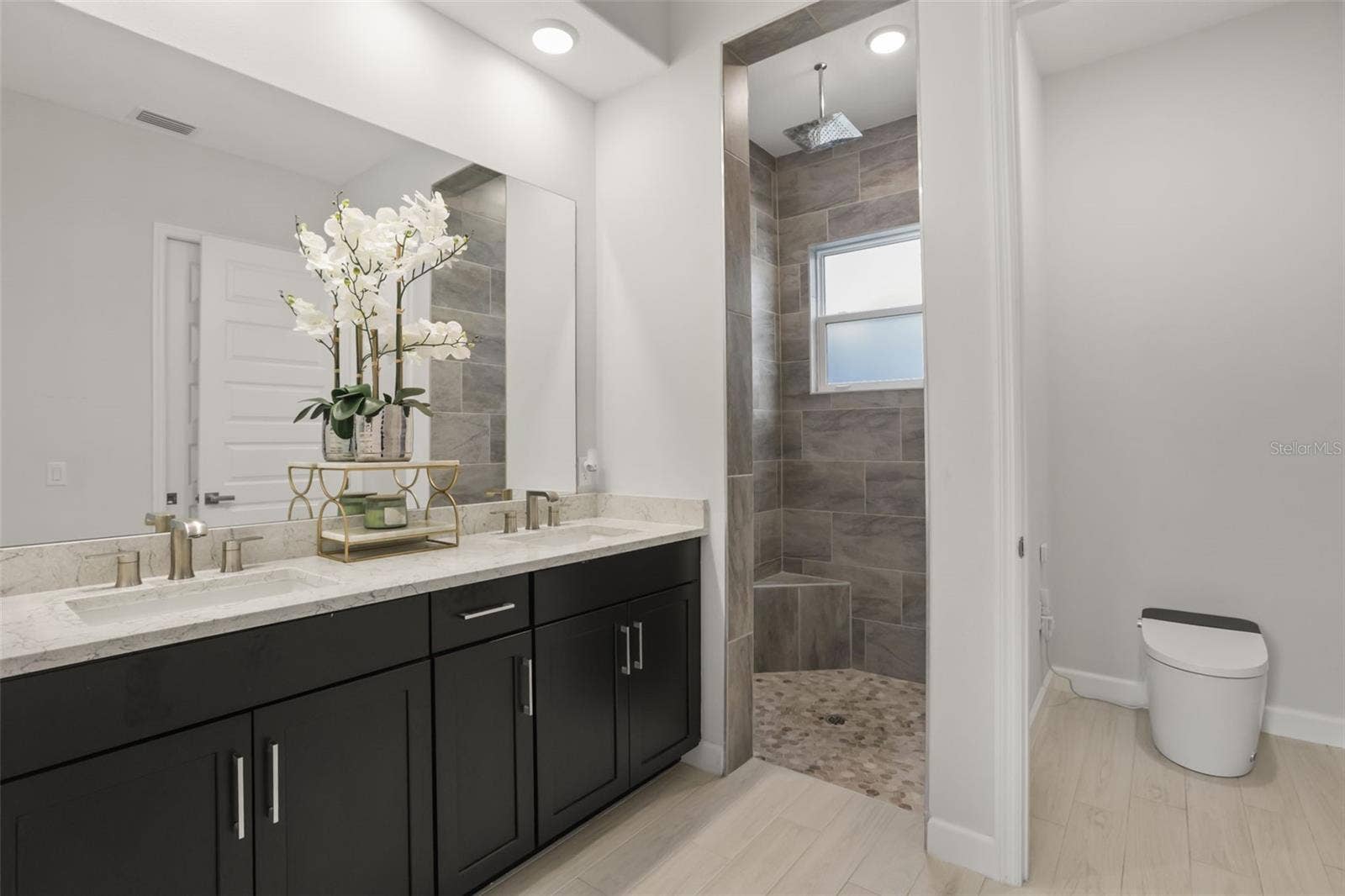 260 HAMPTON LOOP, Davenport, FL 33837 Primary Bathroom