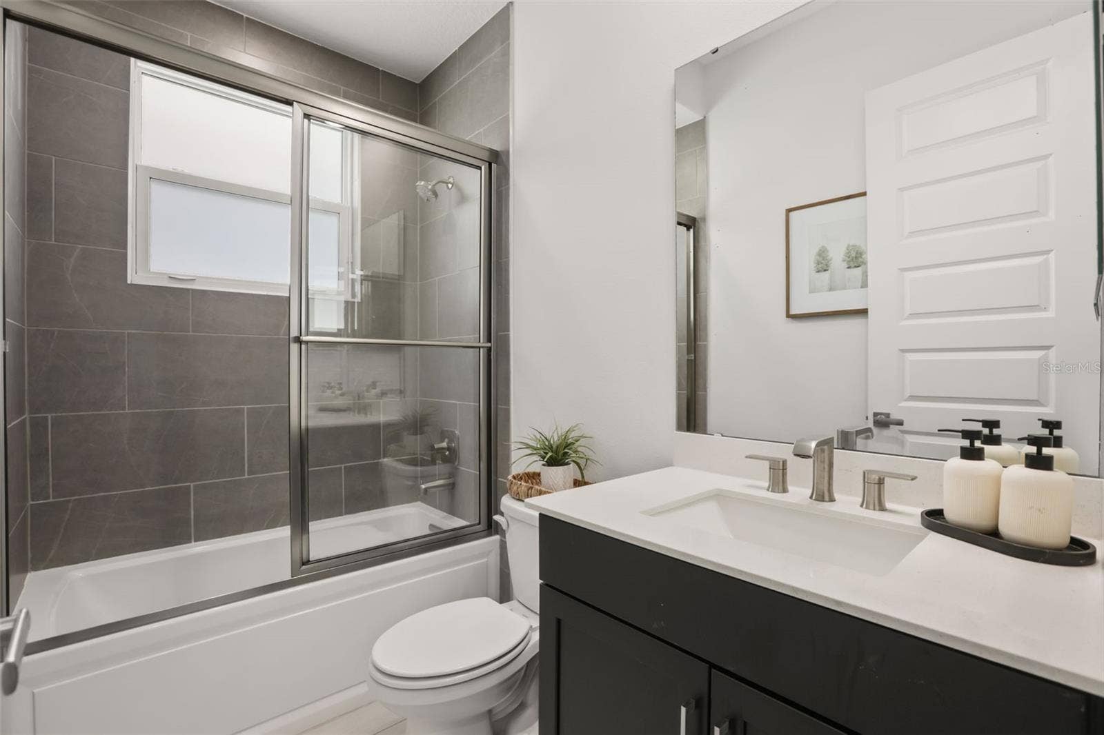 260 HAMPTON LOOP, Davenport, FL 33837 Bathroom 3