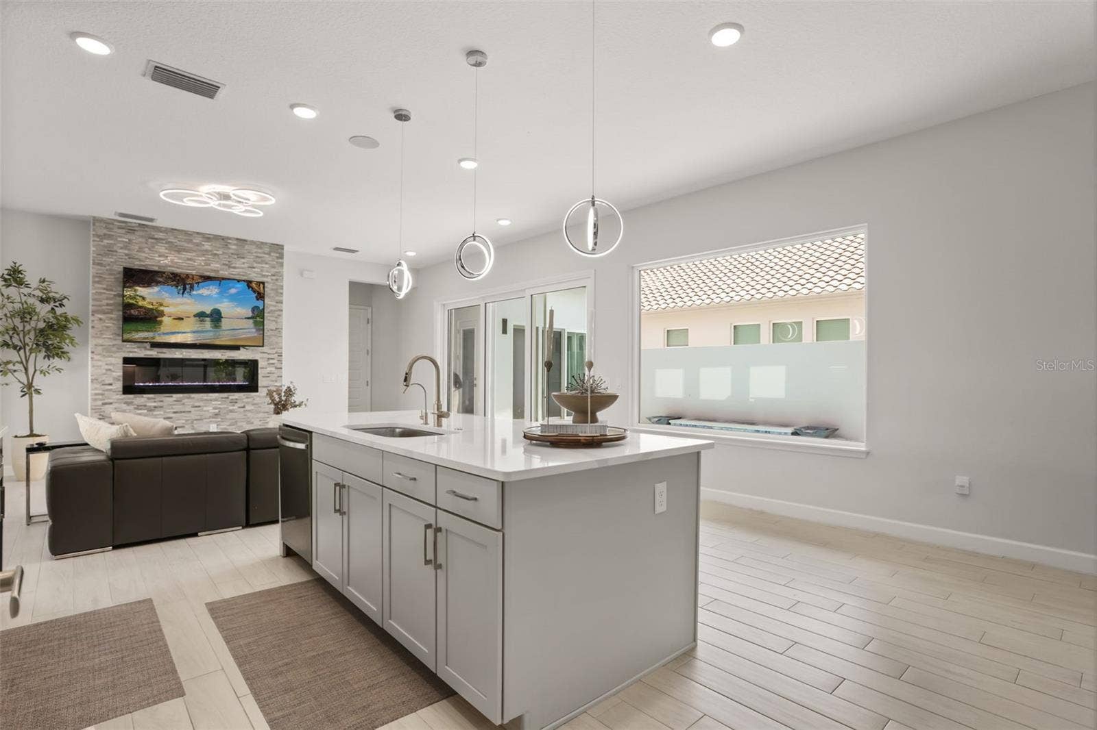 260 HAMPTON LOOP, Davenport, FL 33837 Kitchen