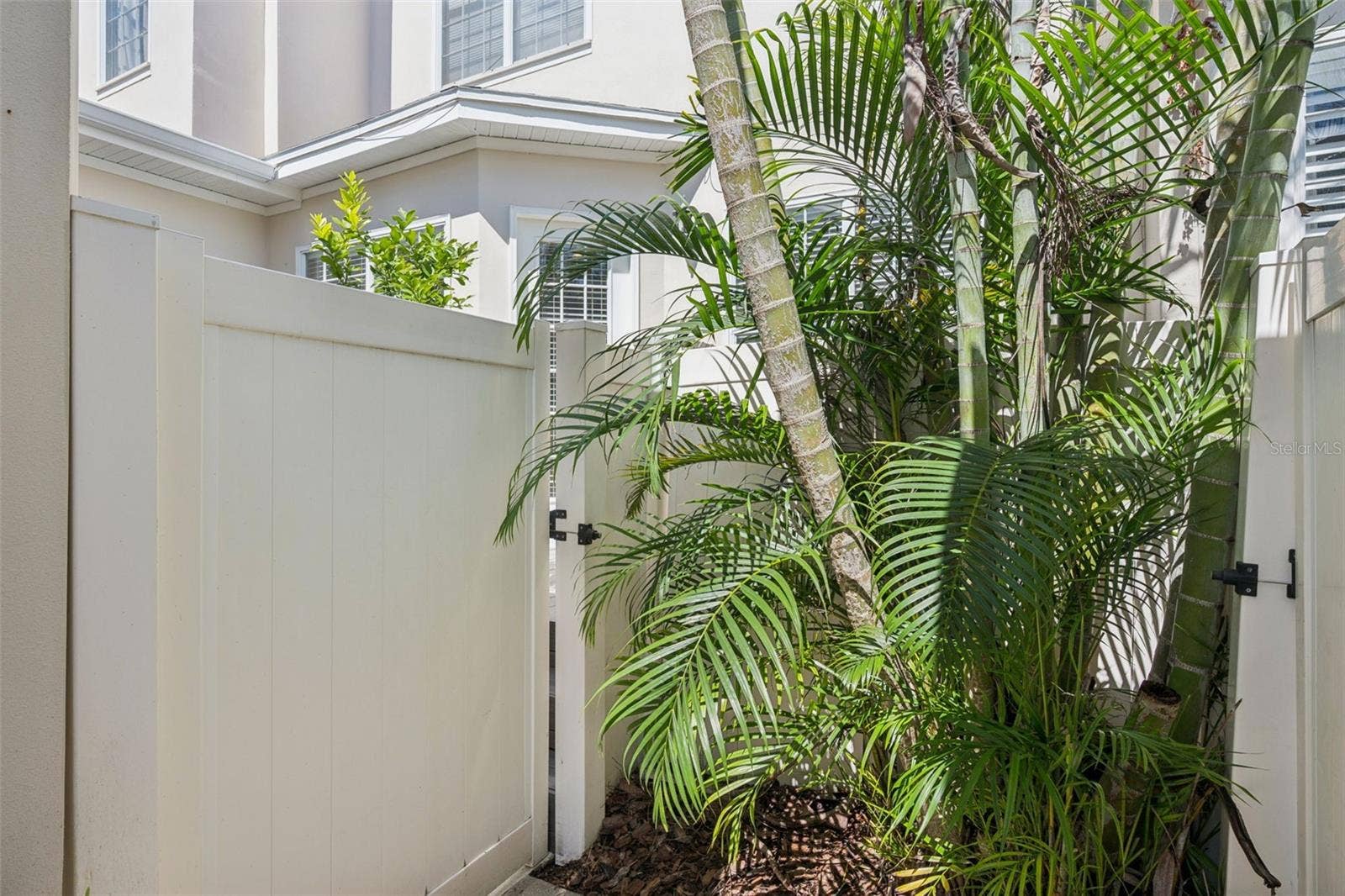 323 CELEBRATION BOULEVARD, Celebration, FL 34747 323 CELEBRATION BOULEVARD, Celebration, FL 34747