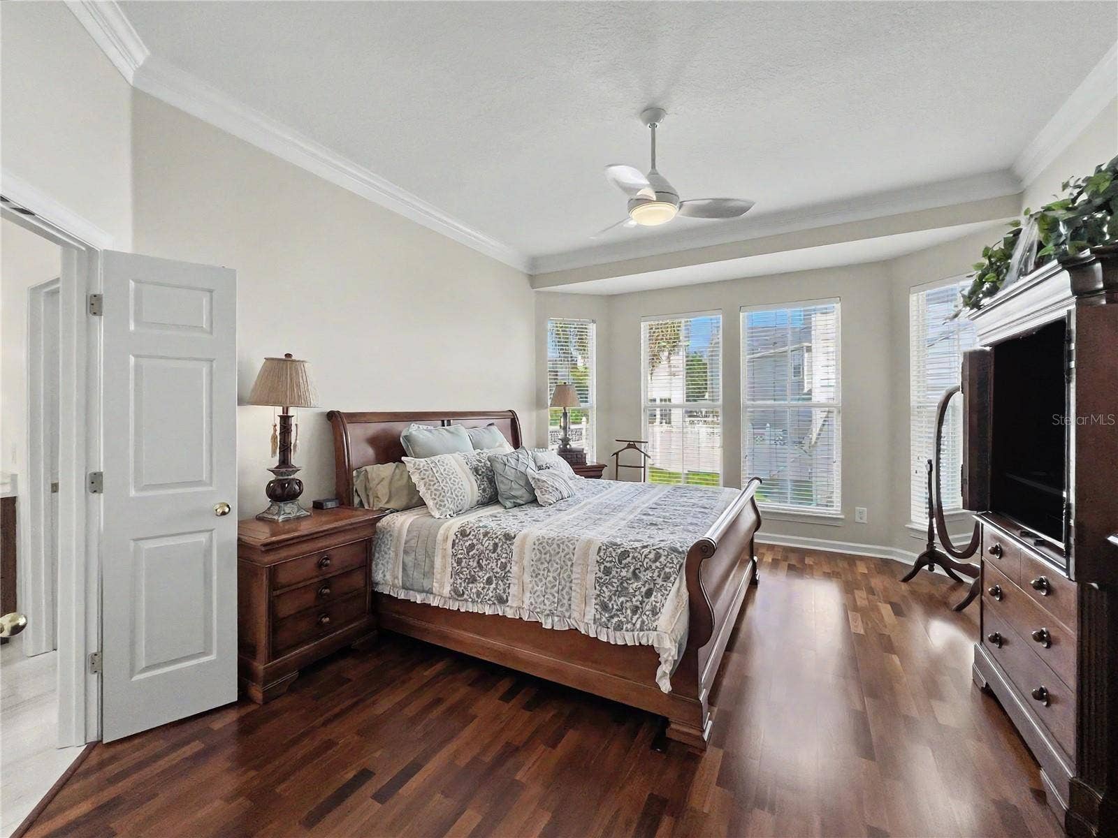 1113 CELEBRATION AVENUE, Celebration, FL 34747