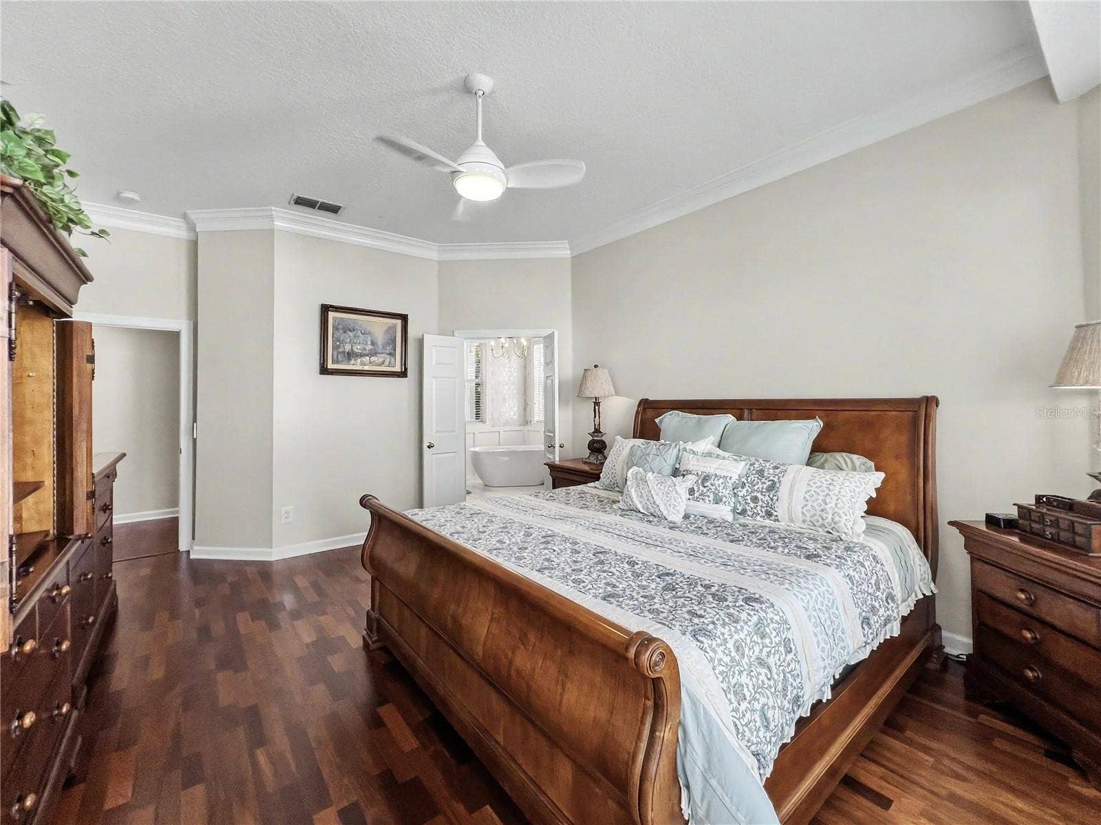 1113 CELEBRATION AVENUE, Celebration, FL 34747