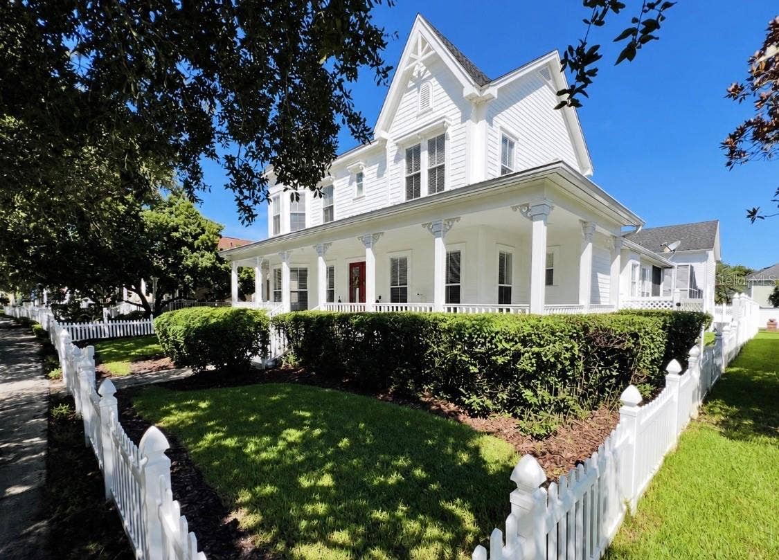 1113 CELEBRATION AVENUE, Celebration, FL 34747