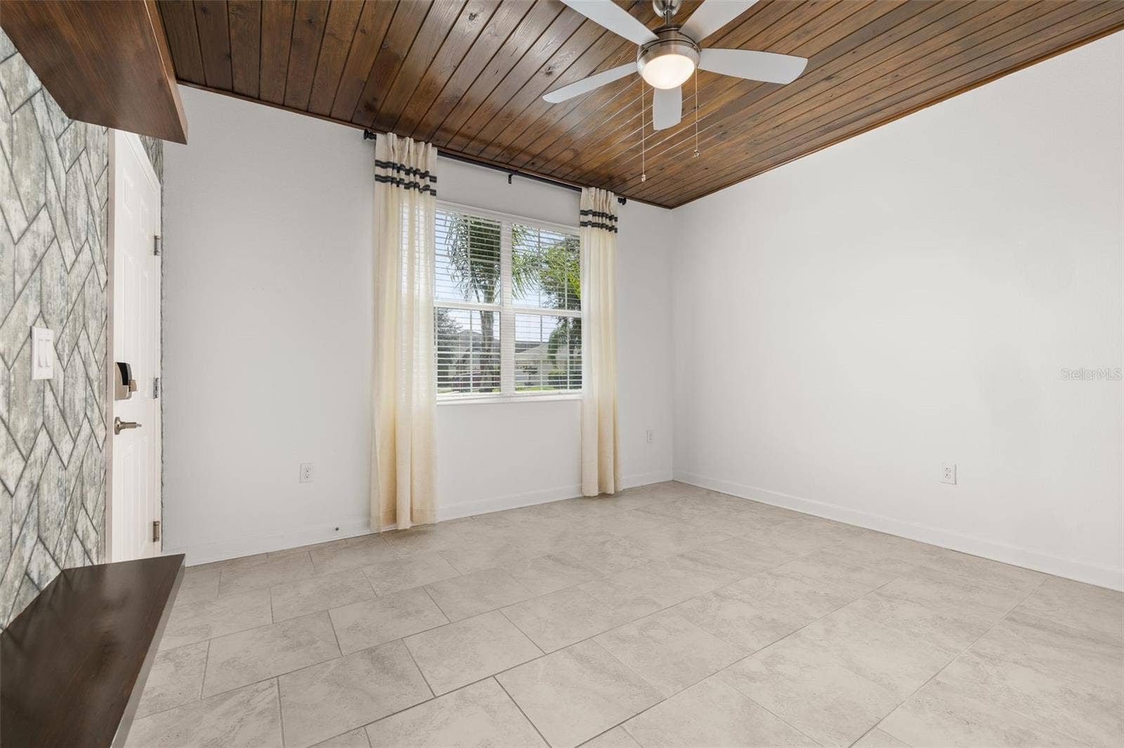 195 PRESTON AVENUE, Davenport, FL 33837
