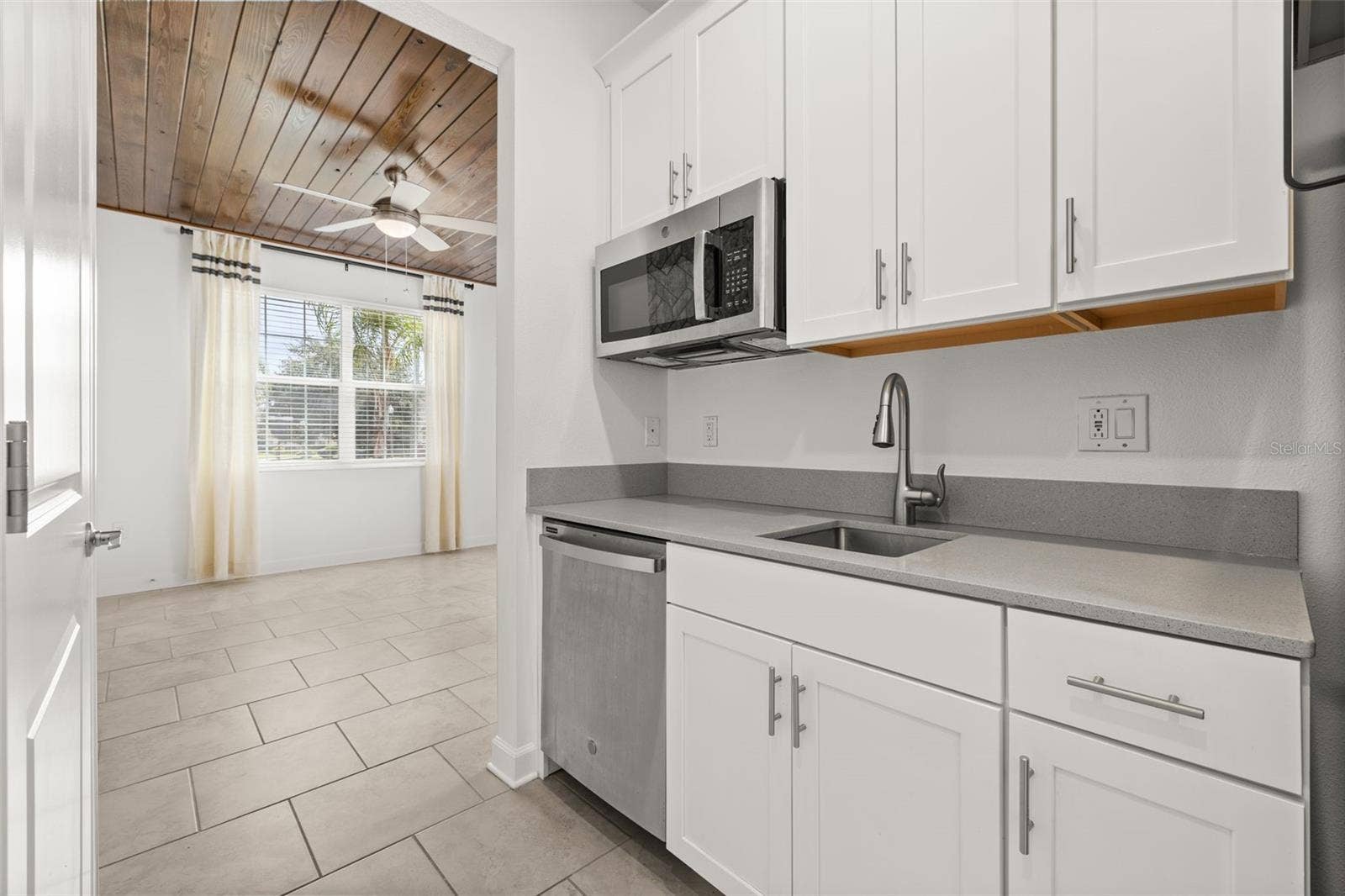 195 PRESTON AVENUE, Davenport, FL 33837