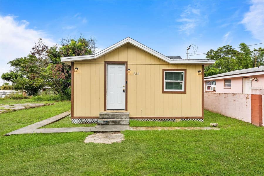 Property photo for 828 BOOKER AVENUE, Sebring, FL