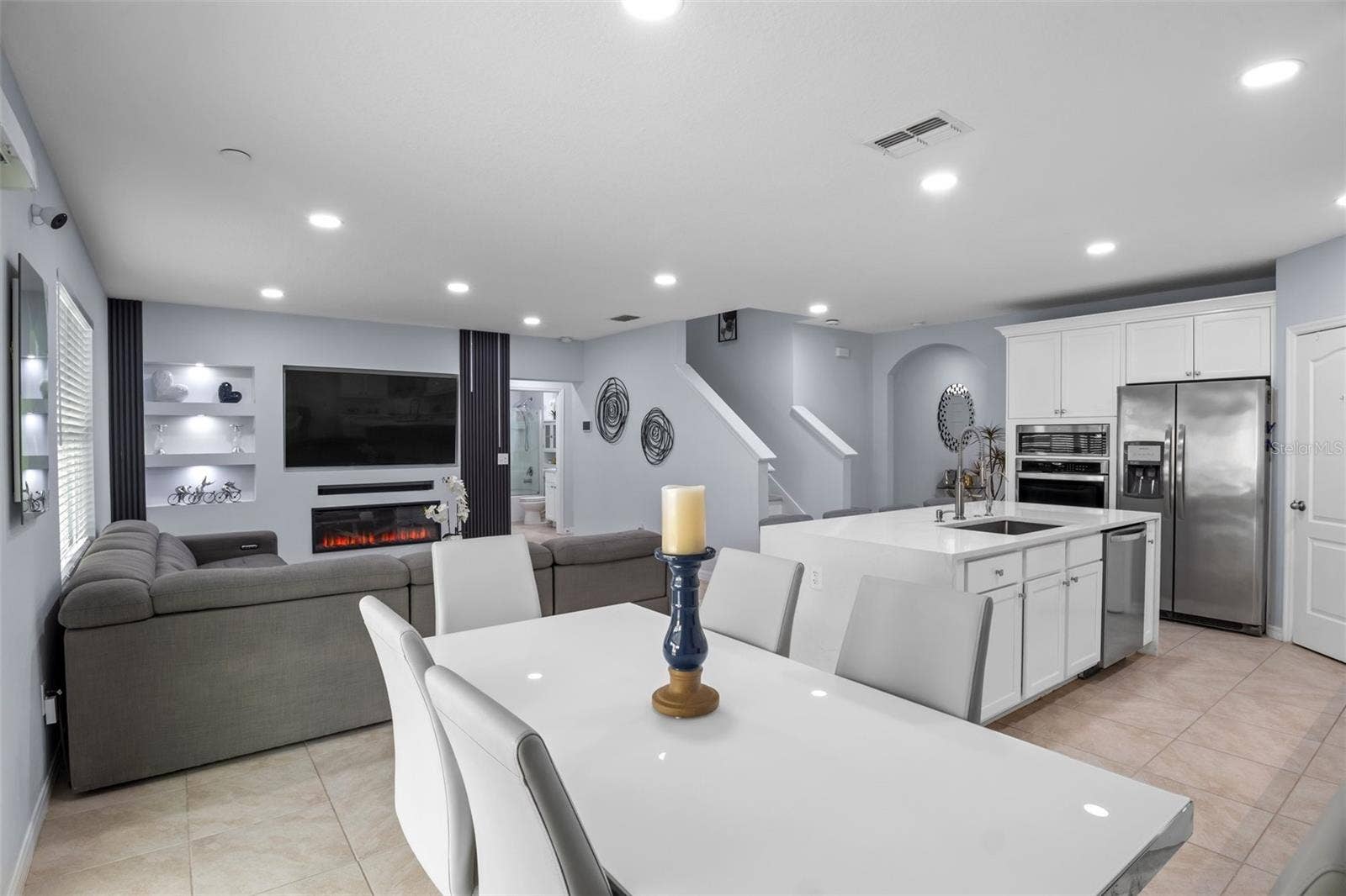 2460 WHITE POPPY DRIVE, Kissimmee, FL 34747 Dining/Living room