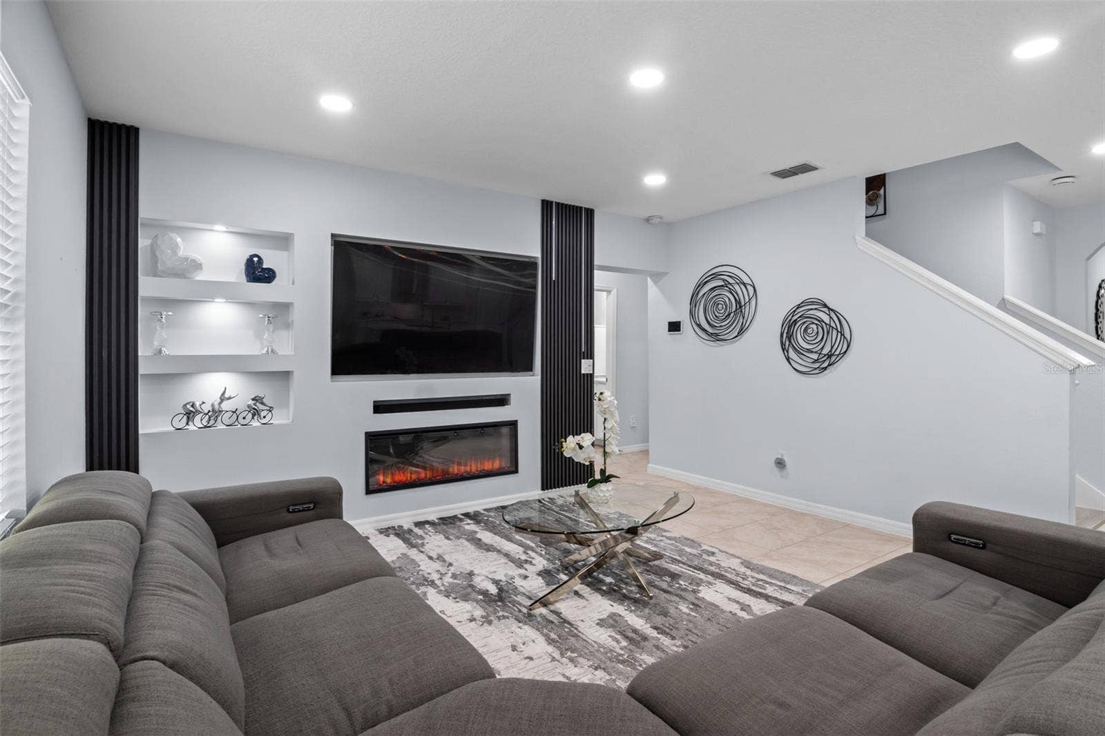 2460 WHITE POPPY DRIVE, Kissimmee, FL 34747 Living Area