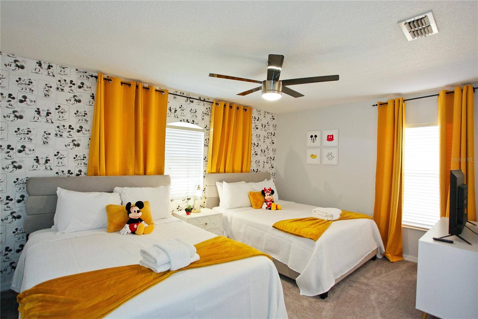 231 LAS FUENTES DRIVE, Kissimmee, FL 34746 231 LAS FUENTES DRIVE, Kissimmee, FL 34746