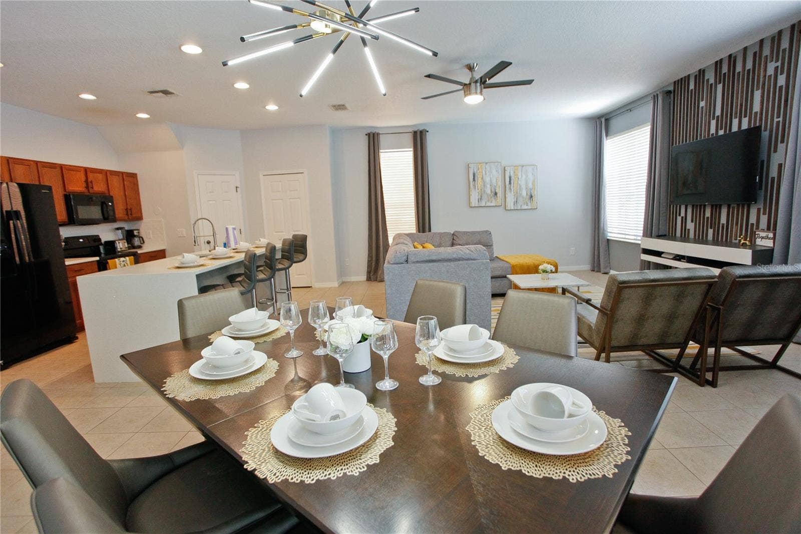 231 LAS FUENTES DRIVE, Kissimmee, FL 34746 231 LAS FUENTES DRIVE, Kissimmee, FL 34746