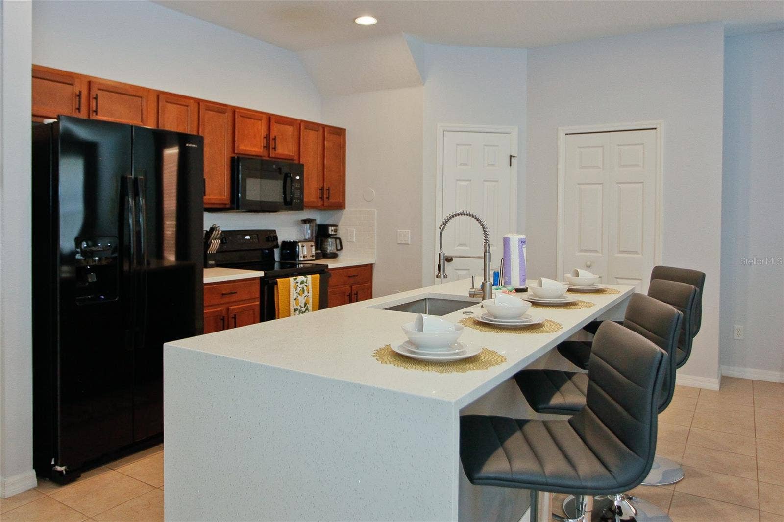 231 LAS FUENTES DRIVE, Kissimmee, FL 34746 231 LAS FUENTES DRIVE, Kissimmee, FL 34746