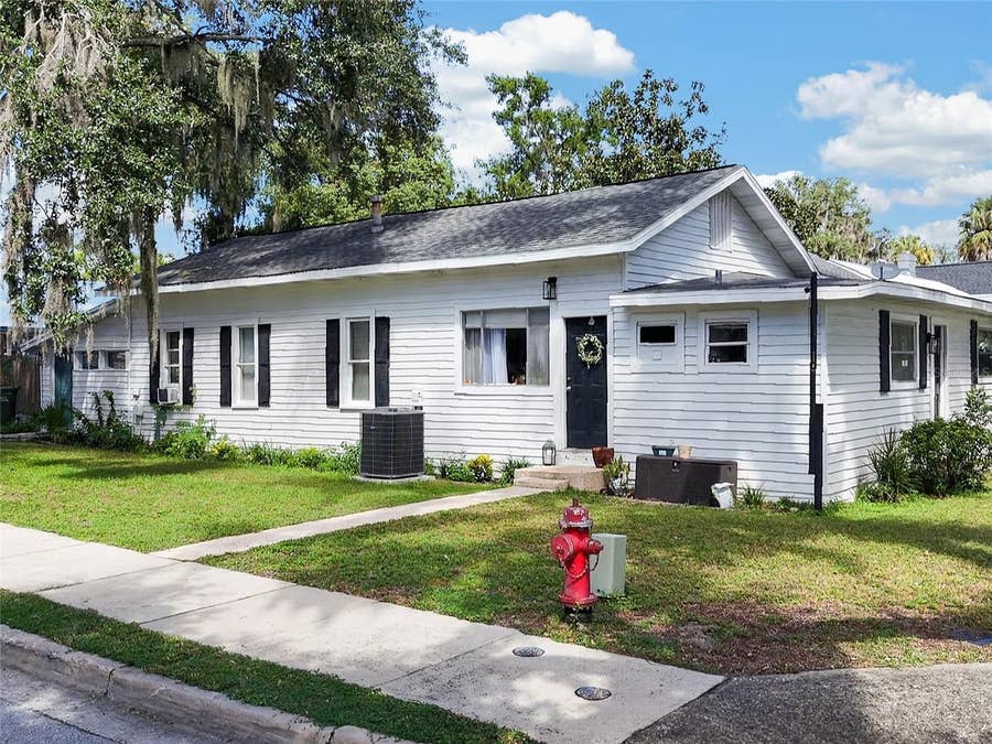 Property photo for 325 S 2ND STREET, Leesburg, FL