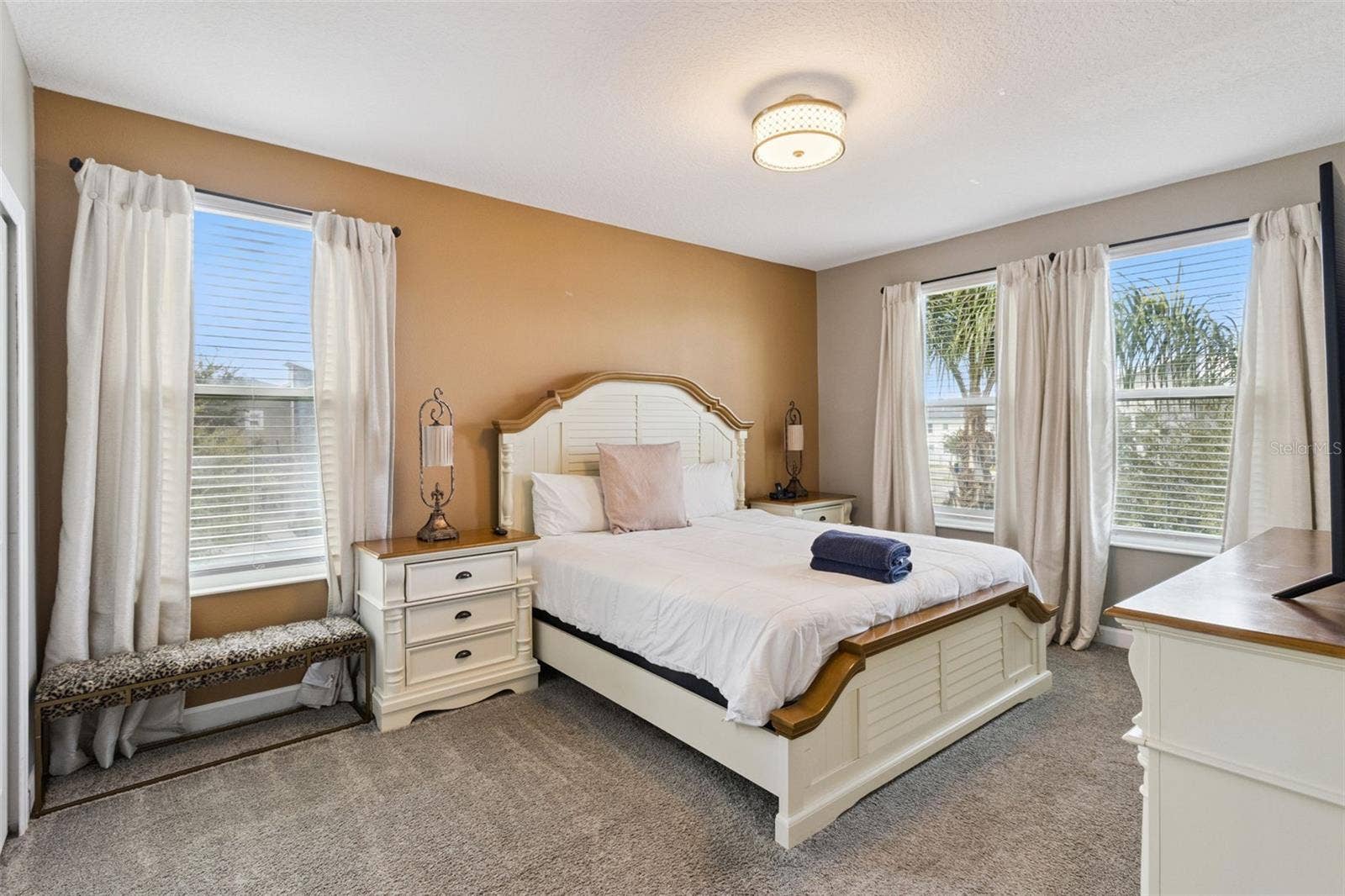 8996 CABOT CLIFFS DRIVE, Davenport, FL 33896 8996 CABOT CLIFFS DRIVE, Davenport, FL 33896