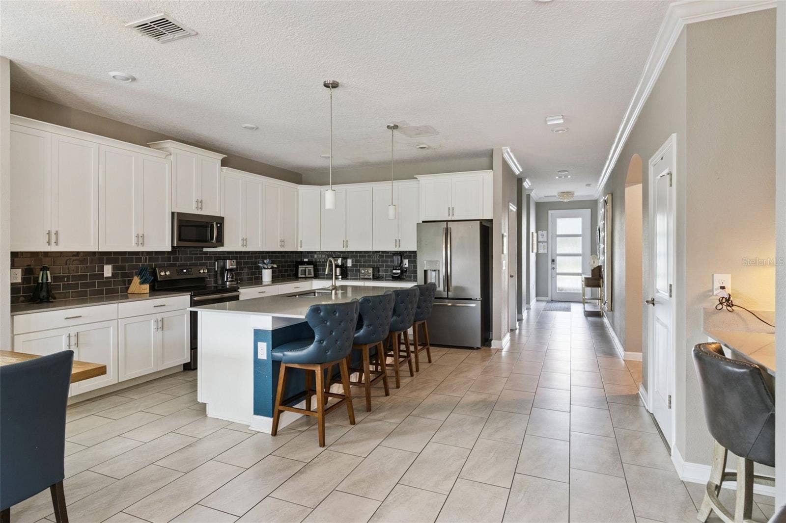 8996 CABOT CLIFFS DRIVE, Davenport, FL 33896 8996 CABOT CLIFFS DRIVE, Davenport, FL 33896