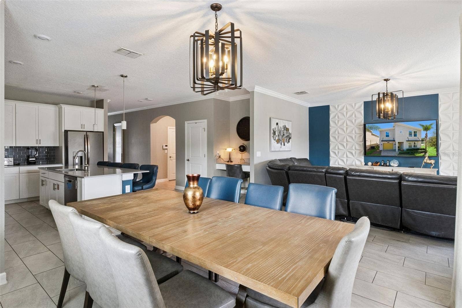 8996 CABOT CLIFFS DRIVE, Davenport, FL 33896 8996 CABOT CLIFFS DRIVE, Davenport, FL 33896