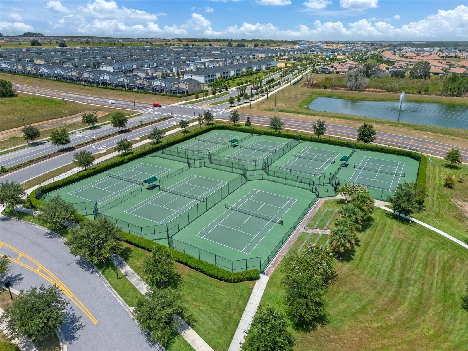 8996 CABOT CLIFFS DRIVE, Davenport, FL 33896 8996 CABOT CLIFFS DRIVE, Davenport, FL 33896