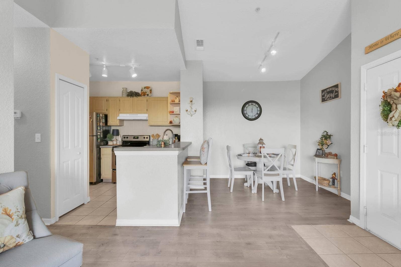 8826 DUNES COURT, #11-308, Kissimmee, FL 34747 8826 DUNES COURT, #11-308, Kissimmee, FL 34747