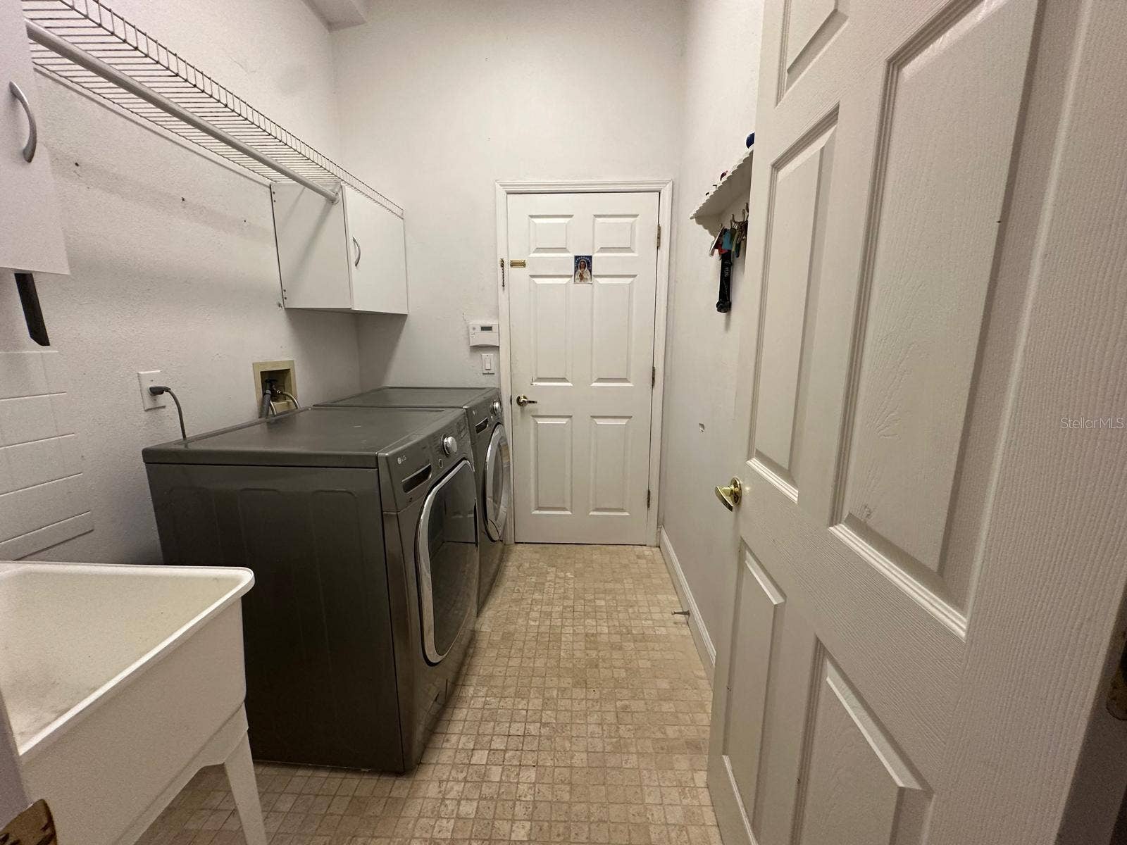 10349 POINTVIEW COURT, Orlando, FL 32836 Laundry