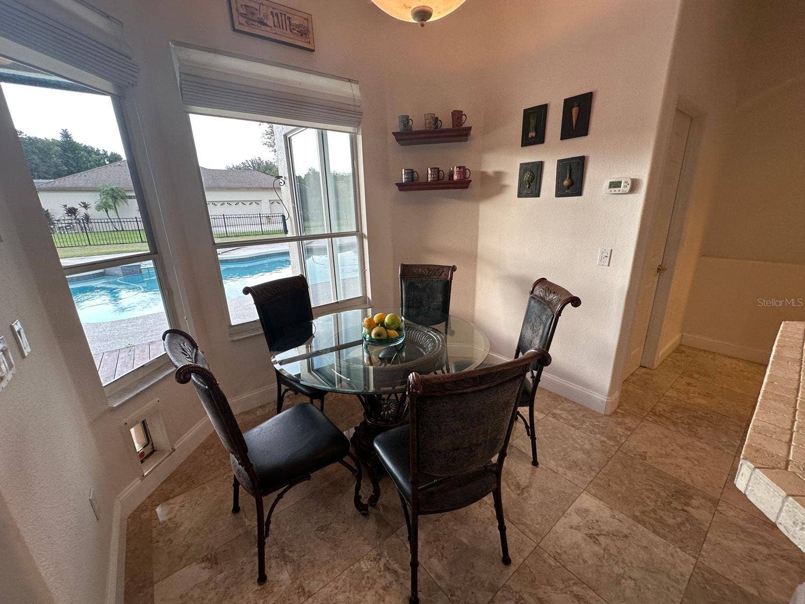10349 POINTVIEW COURT, Orlando, FL 32836 Breakfast area