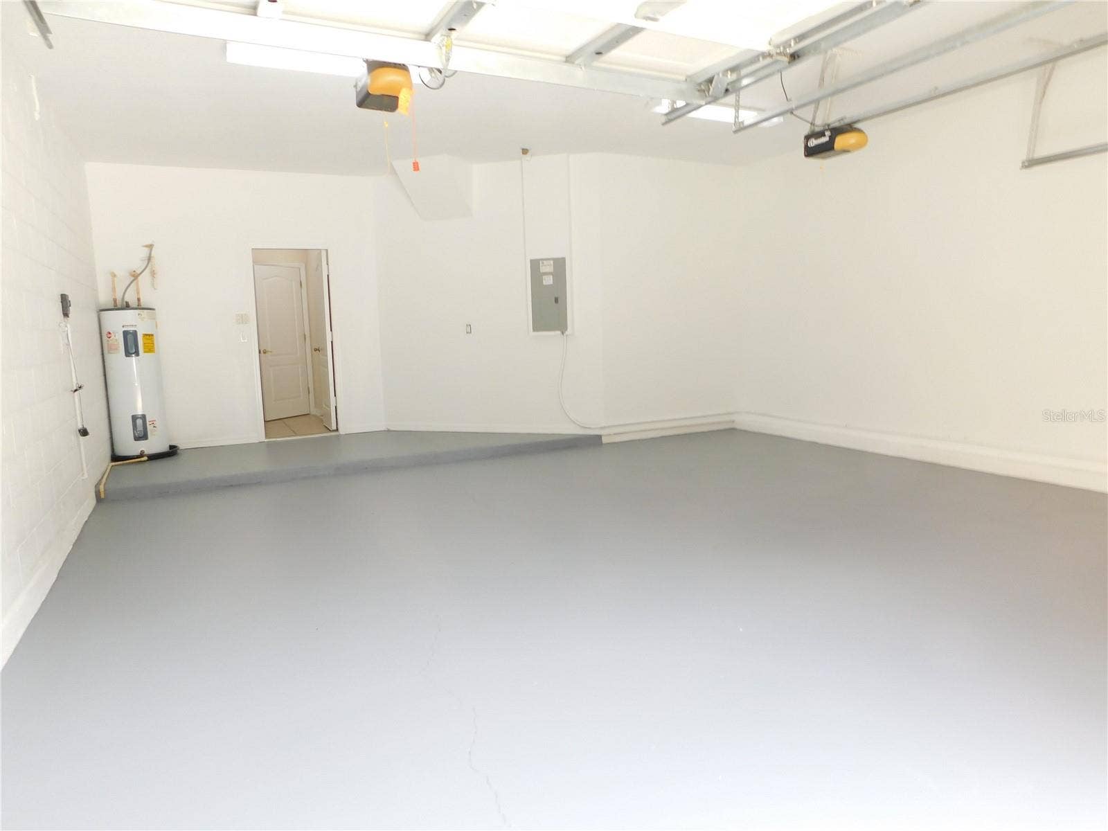 12809 HOLDENBURY LANE, Windermere, FL 34786 Oversized 2 car garage freshly painted