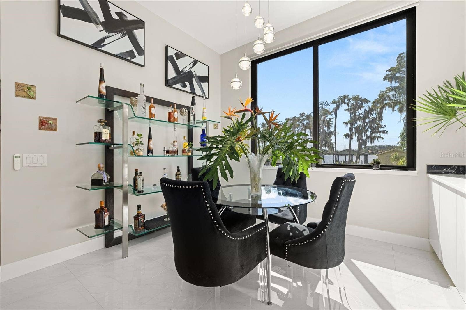 Breakfast nook