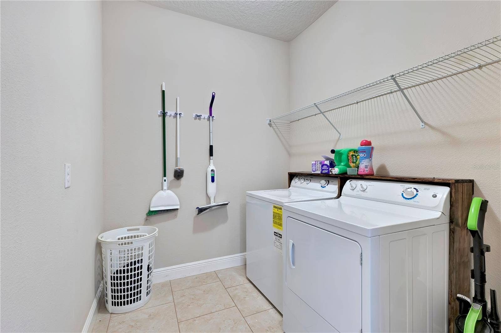 1497 SOFTSHELL STREET, St Cloud, FL 34771