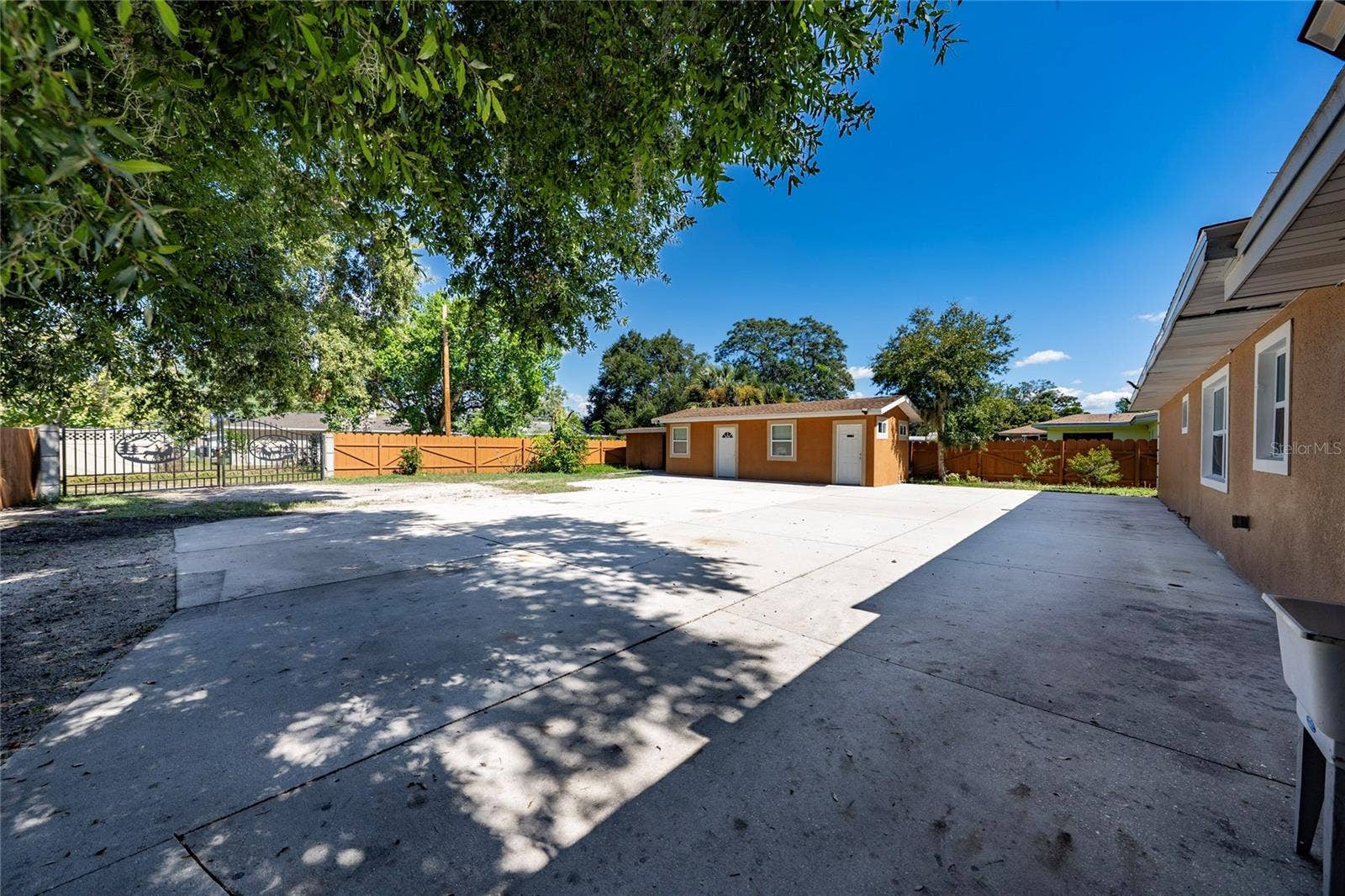 417 AVENUE G SE, Winter Haven, FL 33880 417 AVENUE G SE, Winter Haven, FL 33880