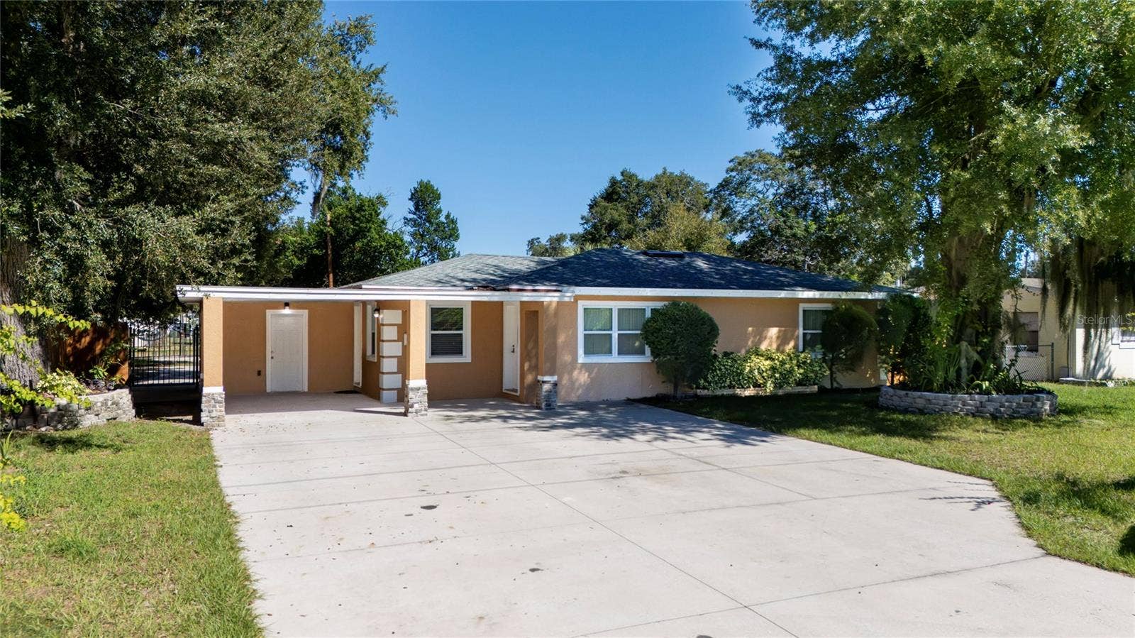 417 AVENUE G SE, Winter Haven, FL 33880 417 AVENUE G SE, Winter Haven, FL 33880