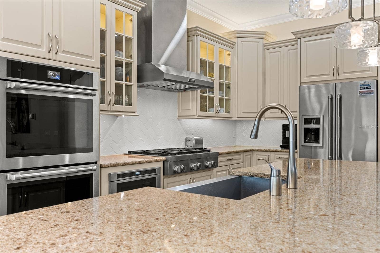 10330 ROYAL CYPRESS WAY, Orlando, FL 32836 10330 ROYAL CYPRESS WAY, Orlando, FL 32836
