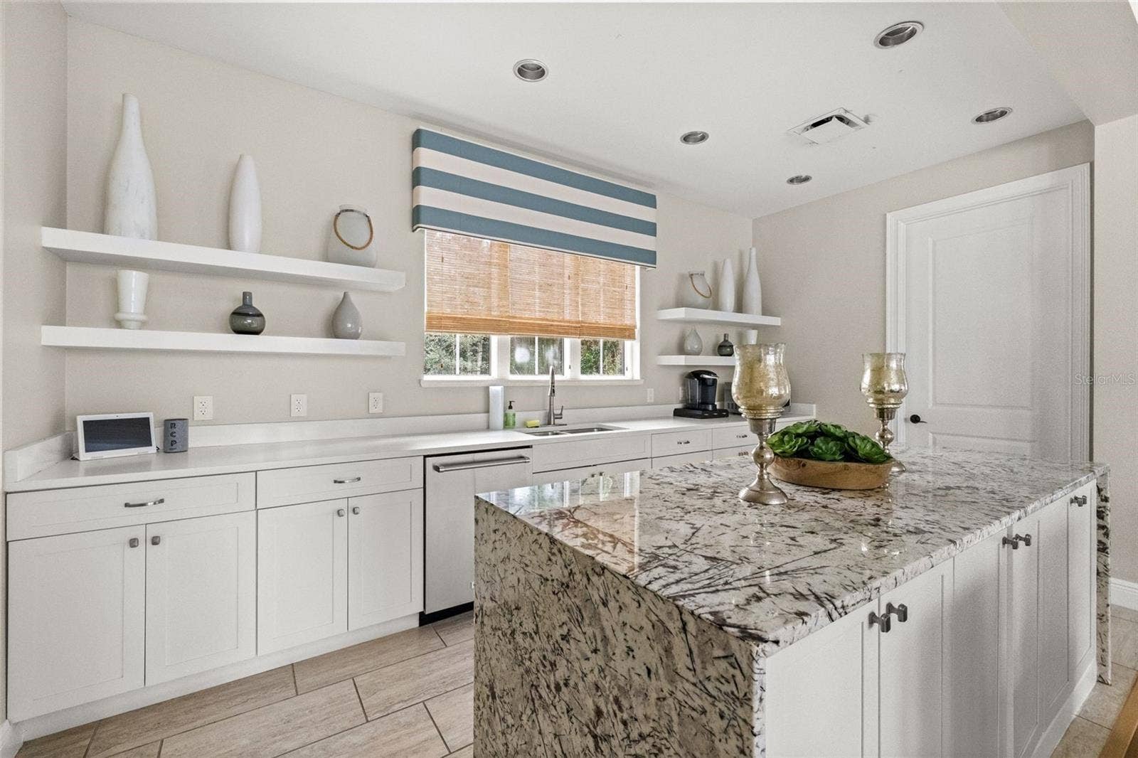 10330 ROYAL CYPRESS WAY, Orlando, FL 32836 10330 ROYAL CYPRESS WAY, Orlando, FL 32836