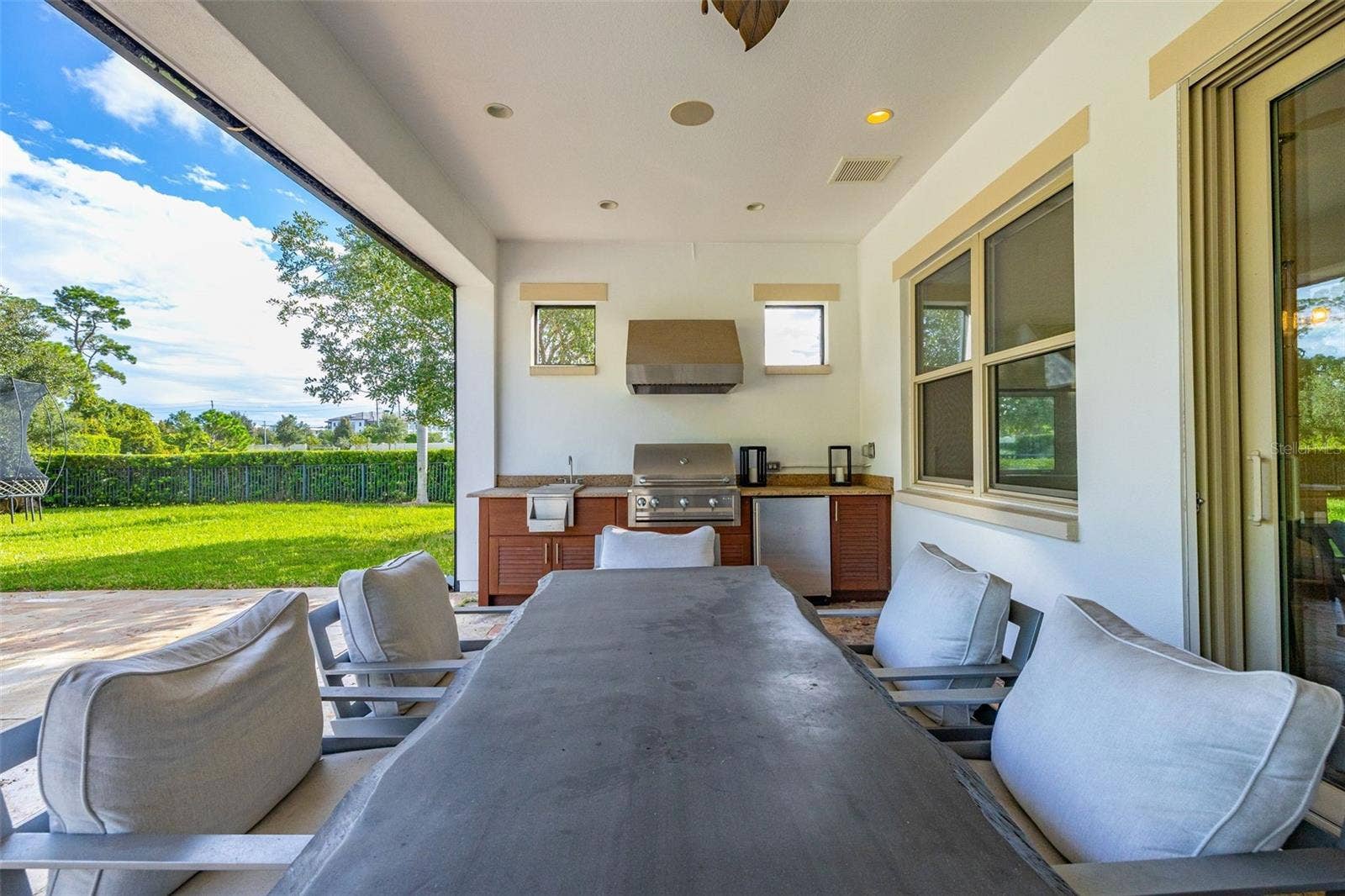 10330 ROYAL CYPRESS WAY, Orlando, FL 32836 10330 ROYAL CYPRESS WAY, Orlando, FL 32836