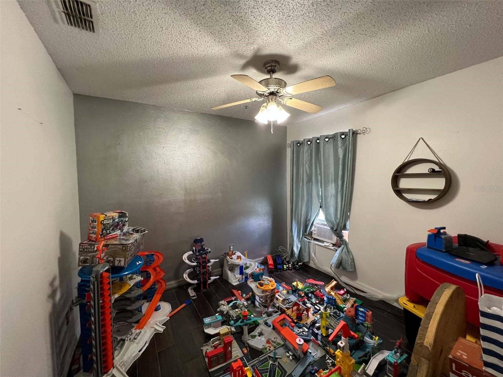 1711 CHISBURY COURT, Orlando, FL 32837 1711 CHISBURY COURT, Orlando, FL 32837