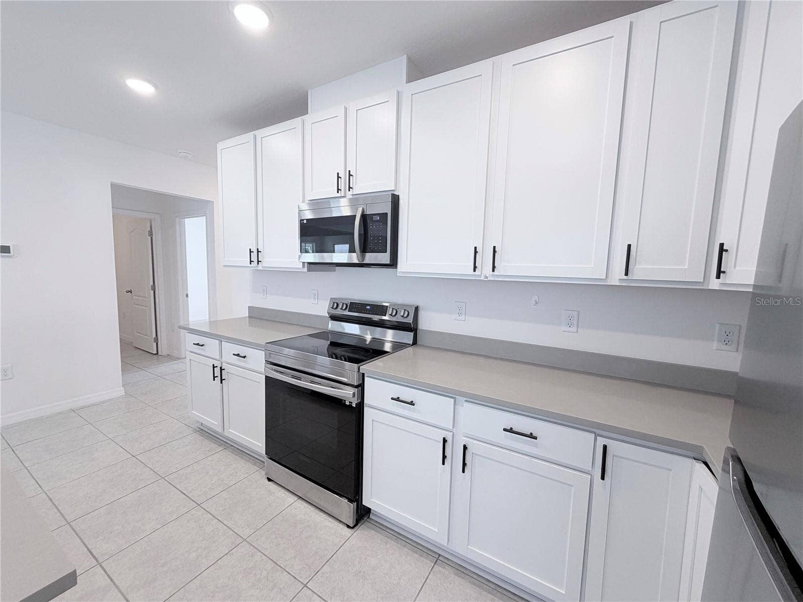 2021 CANTON PARK DRIVE, Winter Haven, FL 33881