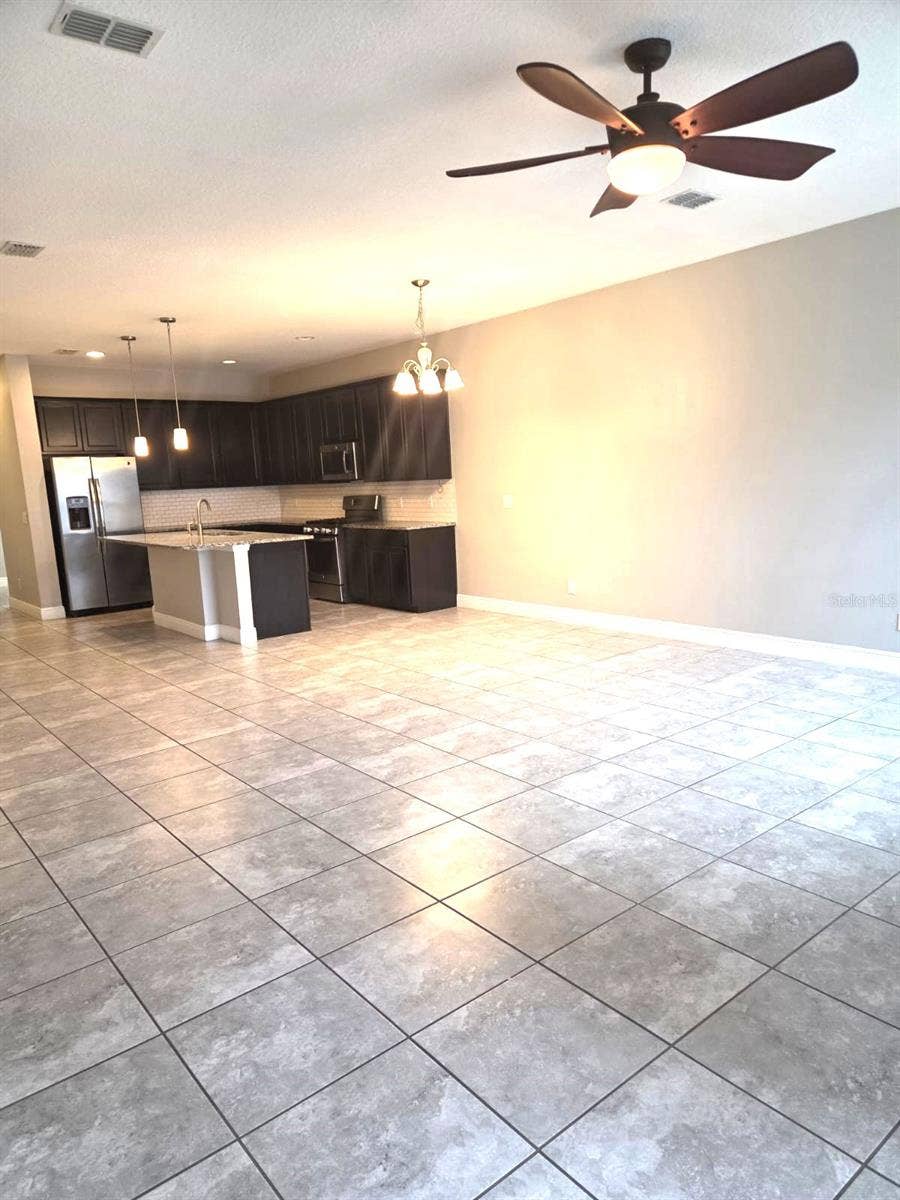 15717 KINNOW MANDARIN LANE, Winter Garden, FL 34787 15717 KINNOW MANDARIN LANE, Winter Garden, FL 34787