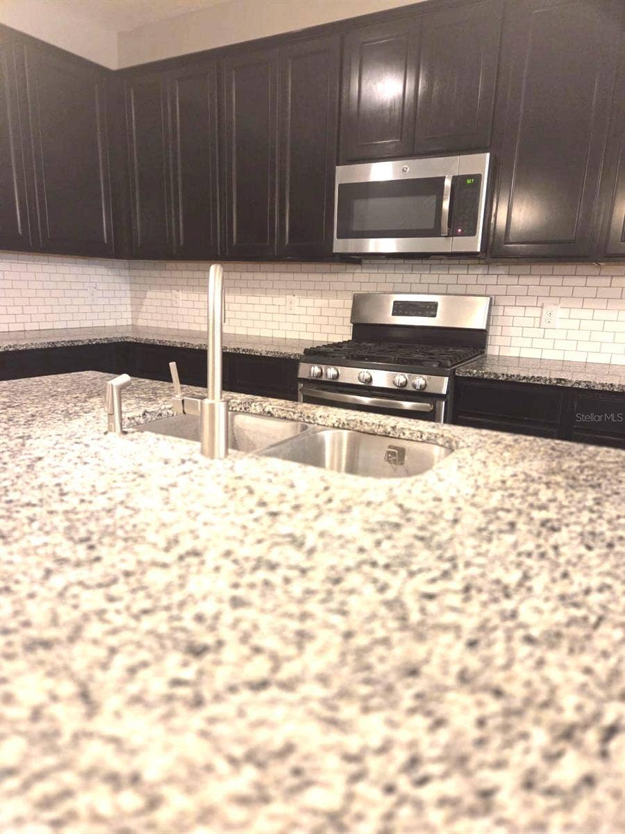 15717 KINNOW MANDARIN LANE, Winter Garden, FL 34787 15717 KINNOW MANDARIN LANE, Winter Garden, FL 34787