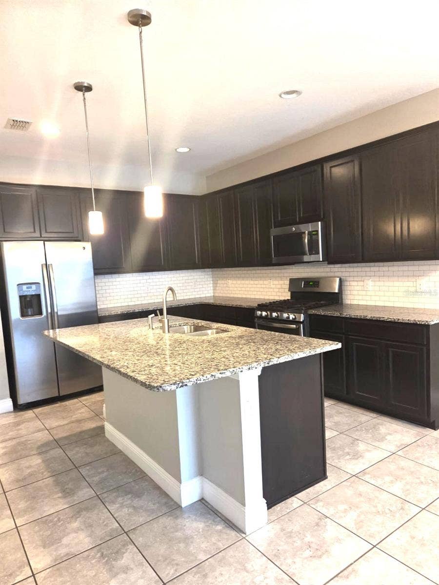 15717 KINNOW MANDARIN LANE, Winter Garden, FL 34787 15717 KINNOW MANDARIN LANE, Winter Garden, FL 34787
