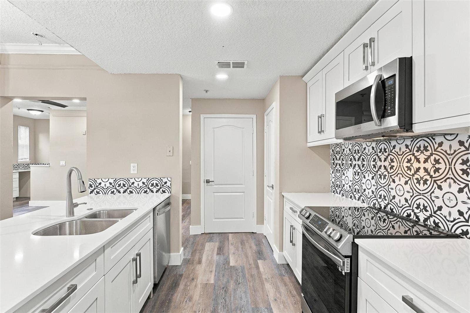12020 VILLANOVA DRIVE, #107, Orlando, FL 32837 12020 VILLANOVA DRIVE, #107, Orlando, FL 32837